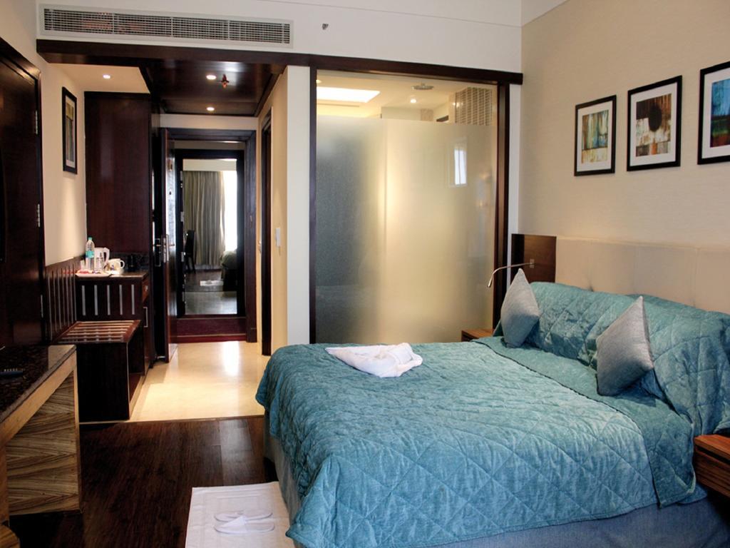 The Golden Palms & Spa, Delhi Hotel New Delhi